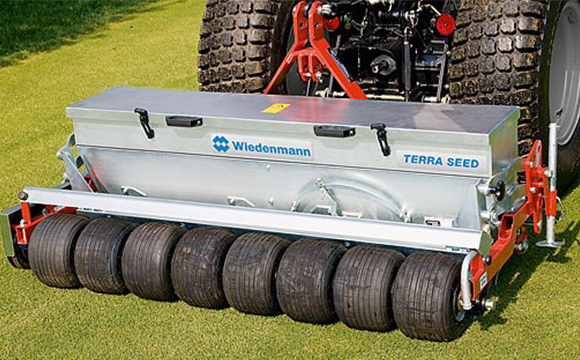 WIEDENMANN TERRA SEED - Suprainsamantare gazon (atasament pentru tractor varianta A-33CP / varianta B-38CP)